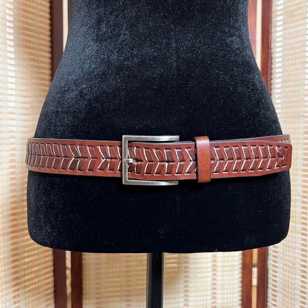 Tommy Bahama Brown Woven Leather Belt Size 30